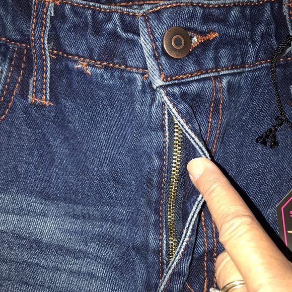 NWT Juniors NOBO Distressed Jeans - Picture 3 of 8